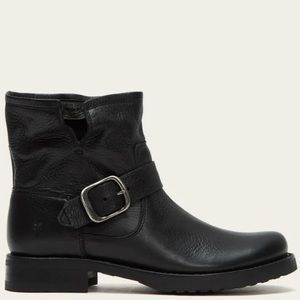 Frye Black 8 1/2 B Veronica Boots.